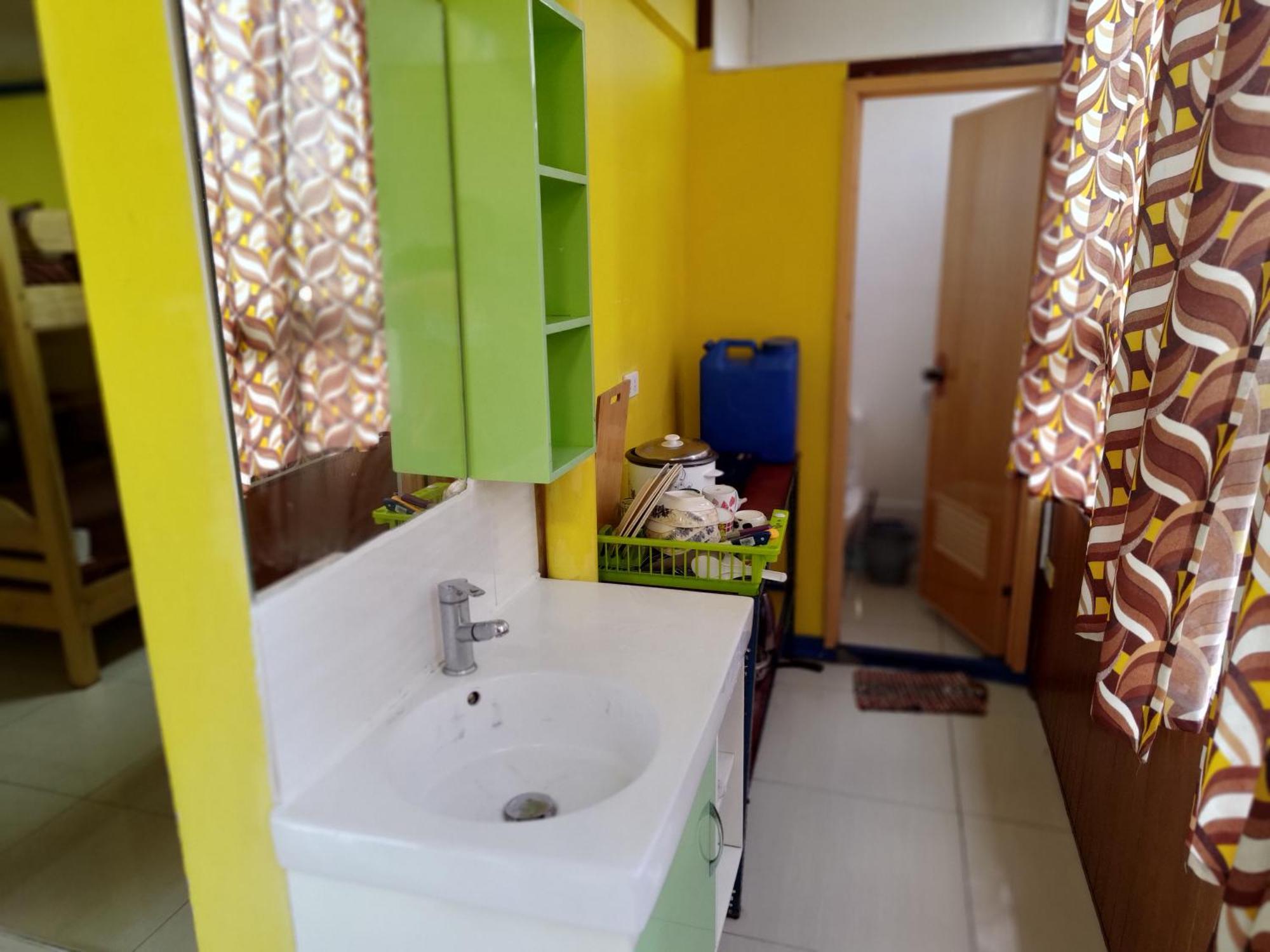 Zenmist Properties- Backpackers Haven Apartment *